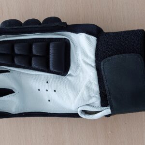CLEARANCE GLOVES — l lewa