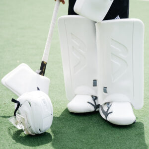 Mercian White Ltd Edition Elite GK Set - PRE-ORDER — m